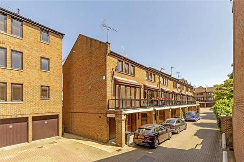 4 bedroom house to rent, Cheryls Close, London SW6