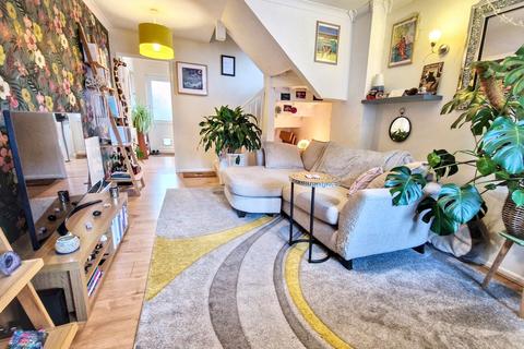 2 bedroom end of terrace house for sale, Kinnerton Way, Exeter EX4