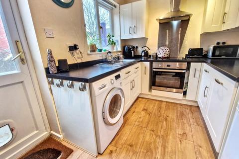 2 bedroom end of terrace house for sale, Kinnerton Way, Exeter EX4