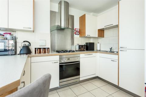2 bedroom apartment to rent, The Quay, Poole