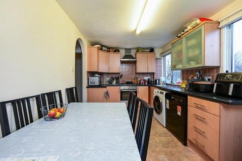 4 bedroom end of terrace house for sale, Selby Walk, Basingstoke RG24