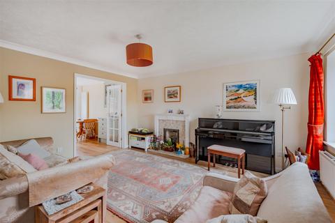 3 bedroom detached house for sale, Comptons Lane, Horsham