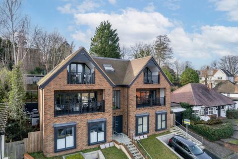 2 bedroom flat for sale, Northwood Avenue, Purley, CR8