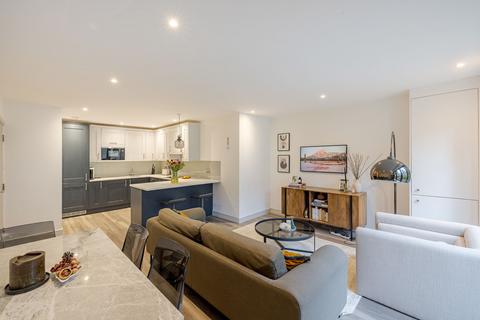 2 bedroom flat for sale, Northwood Avenue, Purley, CR8