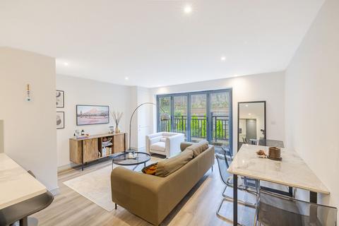 2 bedroom flat for sale, Northwood Avenue, Purley, CR8