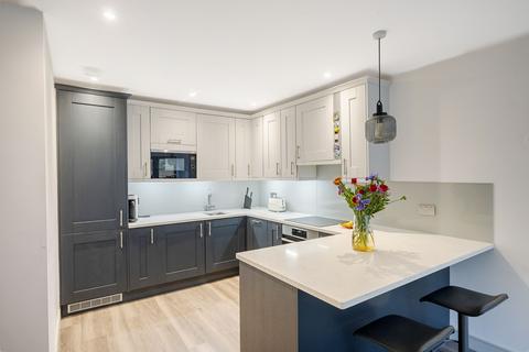2 bedroom flat for sale, Northwood Avenue, Purley, CR8