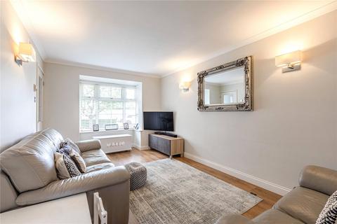 2 bedroom terraced house for sale, Finlay Gardens, Surrey KT15