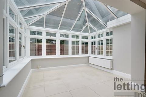 4 bedroom semi-detached house to rent, Burnt Farm Ride, Enfield, Middlesex, EN2