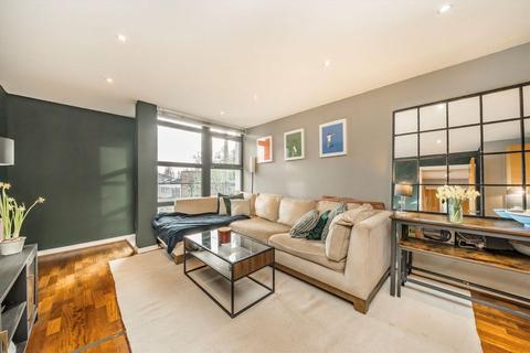 2 bedroom flat for sale - Scott Avenue, London SW15