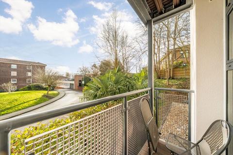 2 bedroom flat for sale, Scott Avenue, London SW15