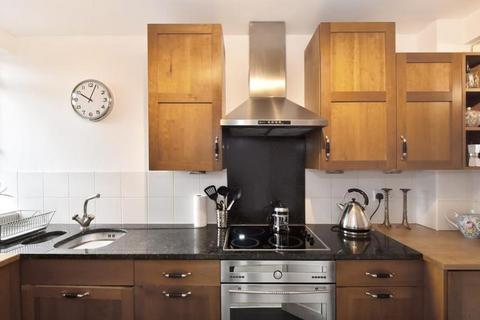 1 bedroom apartment to rent, Sussex Gardens, London W2