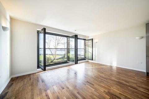 2 bedroom flat for sale, Fairmont Avenue, London E14