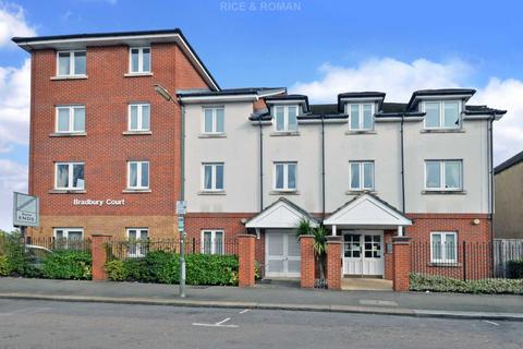 1 bedroom retirement property to rent, Clifton Park Avenue, London SW20