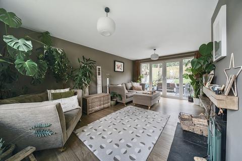 undefined, Pearse Place, Lamberhurst, TN3