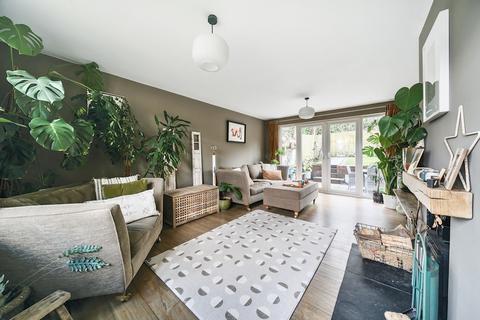 undefined, Pearse Place, Lamberhurst, TN3