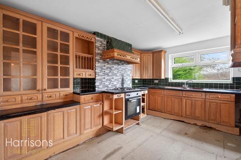 3 bedroom detached house for sale, Kinross Drive, Bolton, Lancashire, BL3