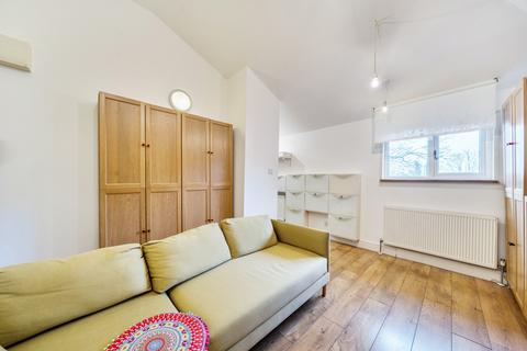 2 bedroom apartment for sale, Faversham Road, London