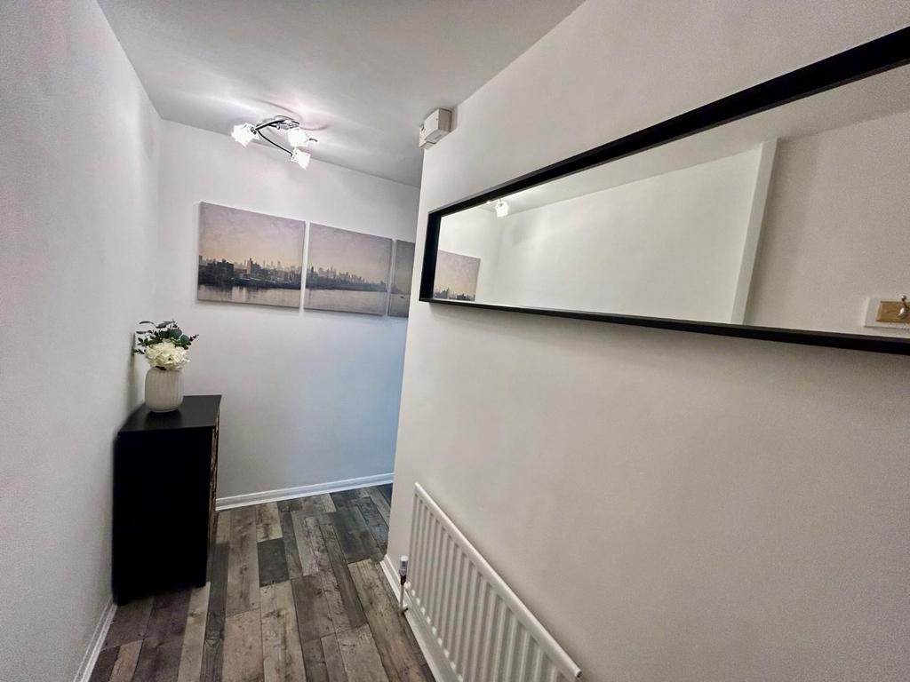 Hallway.jpg