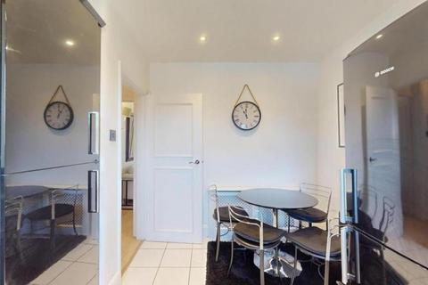 1 bedroom apartment to rent, Portsea Place, London W2