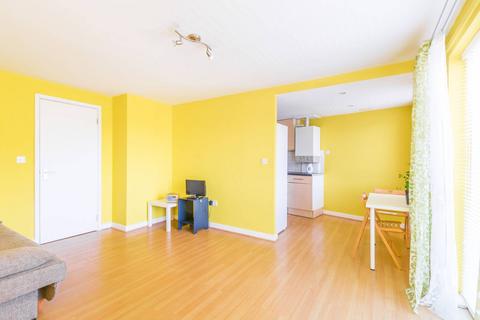 1 bedroom flat to rent, Pine Grove, Finsbury Park, London, N4