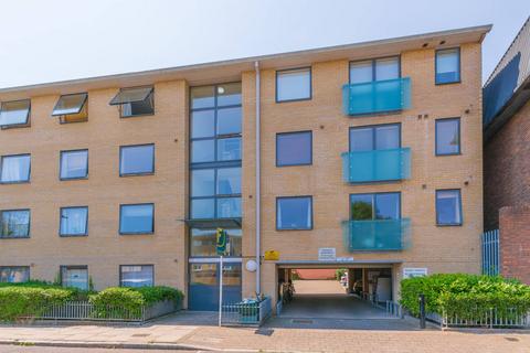 1 bedroom flat to rent, Pine Grove, Finsbury Park, London, N4