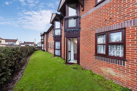 2 bedroom retirement property for sale, Woodville Grove, Welling, DA16