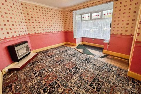3 bedroom end of terrace house for sale, Garnett Road West, Newcastle Under Lyme, Staffo