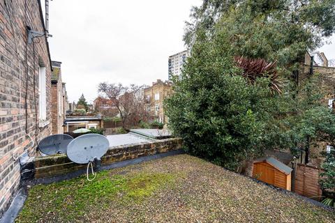 2 bedroom flat for sale, Breer Street, South Park, London, SW6