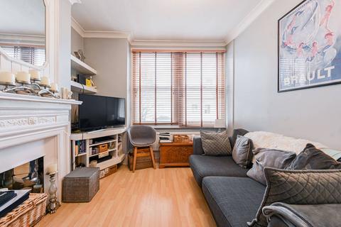 2 bedroom flat for sale, Breer Street, South Park, London, SW6