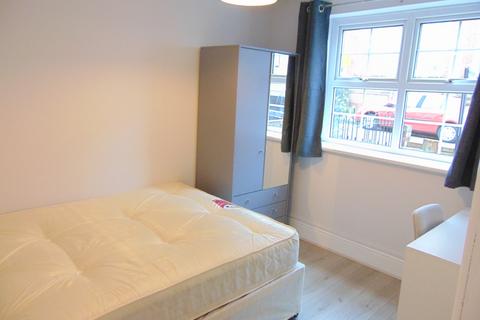undefined, Blenheim Gardens, Berkshire RG1