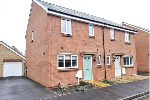 3 bedroom semi-detached house for sale, Lapwing Road, Melksham