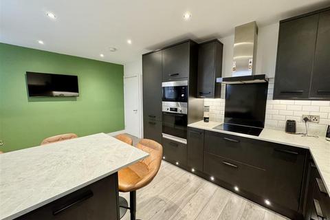 3 bedroom terraced house for sale, Greenside Avenue, Staincross, Barnsley S75 6BB