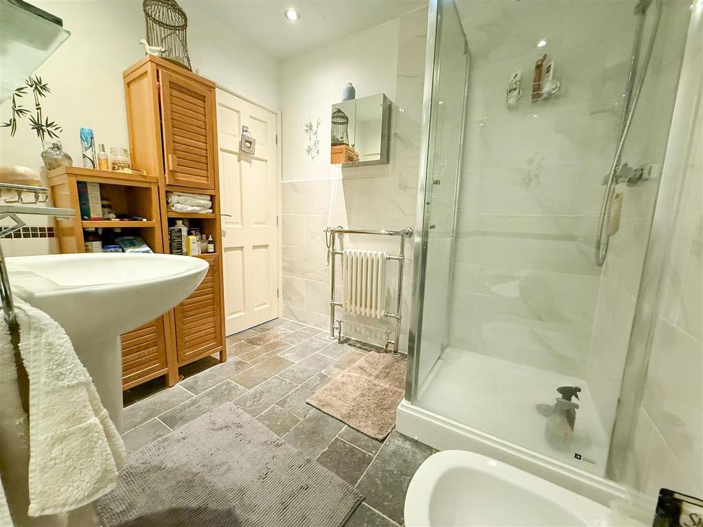 Family bathroom