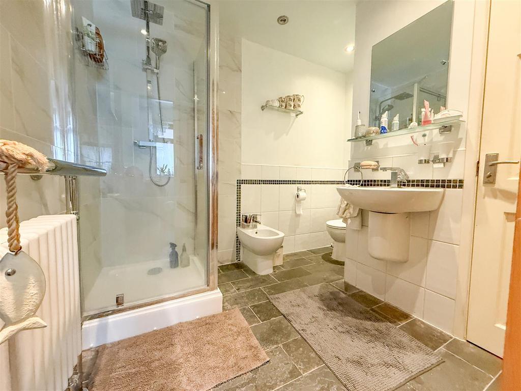 Family bathroom