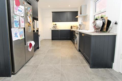 3 bedroom semi-detached house for sale, Derby Road, Sandiacre, Sandiacre, NG10