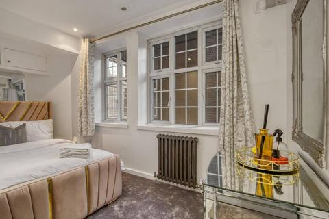 undefined, Brompton Road, Knightsbridge, London, SW3