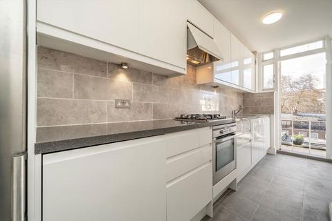 2 bedroom flat to rent, Queen's Gate, London SW7