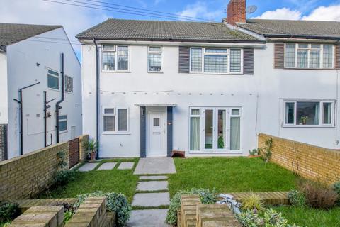 2 bedroom maisonette for sale - Ankerdine Crescent, Shooters Hill, London, SE18