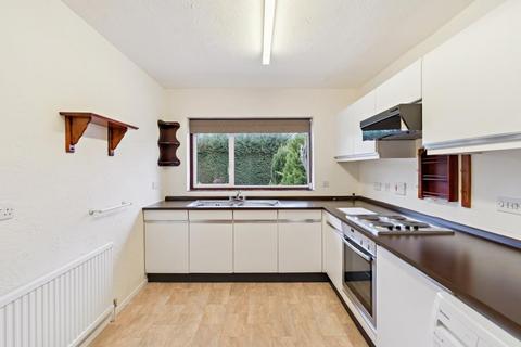 3 bedroom bungalow to rent, Little Hill, Chorleywood WD3