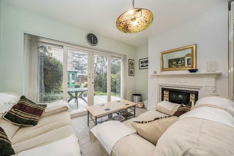 2 bedroom maisonette for sale, Lordship Lane, London SE22