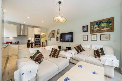 2 bedroom maisonette for sale, Lordship Lane, London SE22