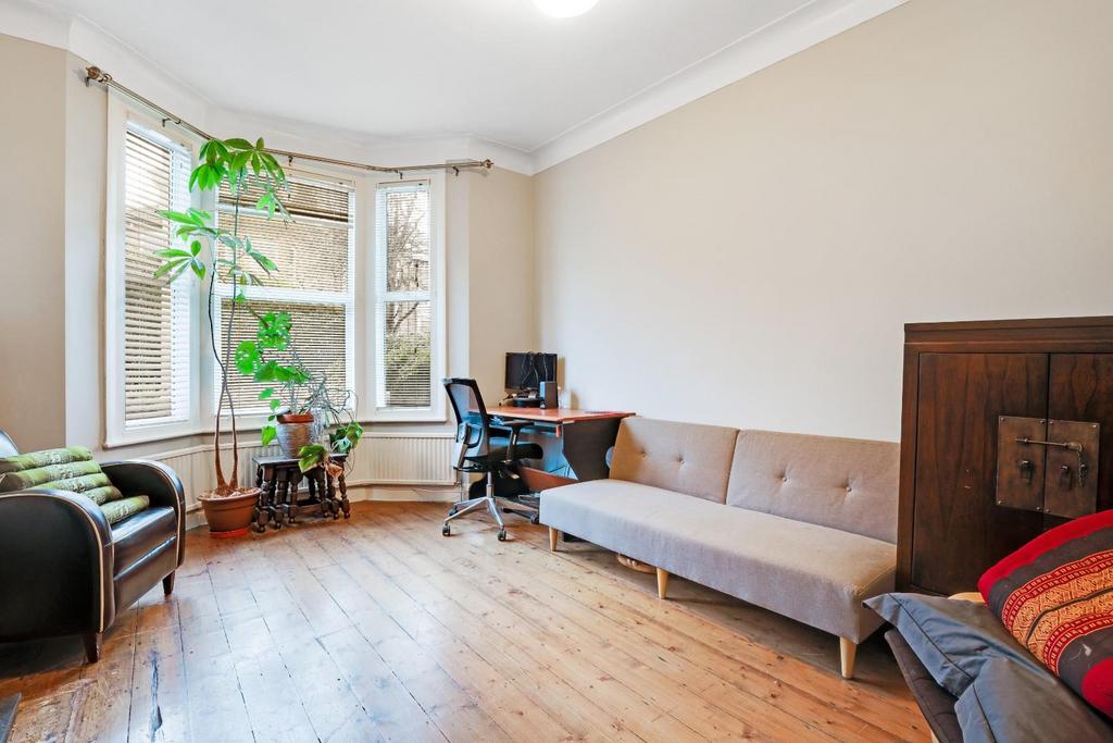 04-0a47 JHProp World - 125 Venner Road - 1.jpg