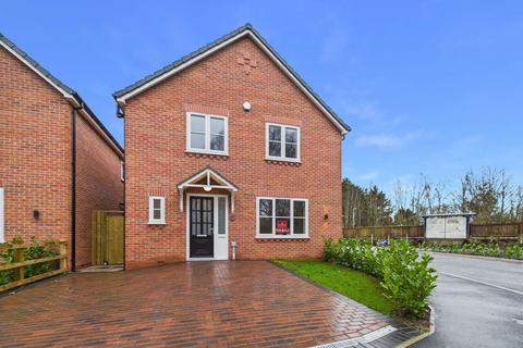3 bedroom detached house for sale, Bescar Lane , Scarisbrick, L40 9QN