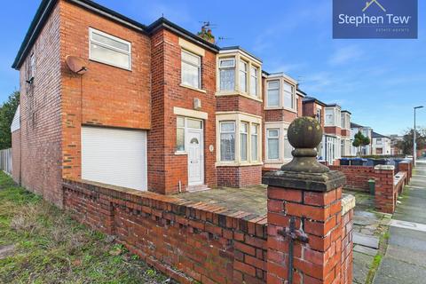 undefined, Lennox Gate, Blackpool, FY4