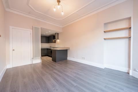 1 bedroom flat to rent, Battlefield Avenue, Flat 2-1, Battlefield, Glasgow, G42 9HR