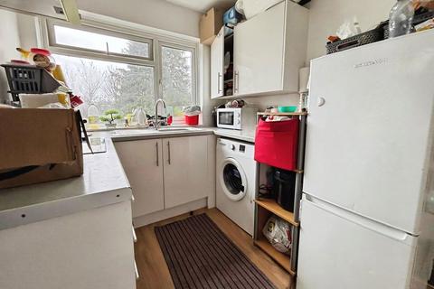 2 bedroom flat to rent, Downbank Avenue, Bexleyheath, DA7 6RT
