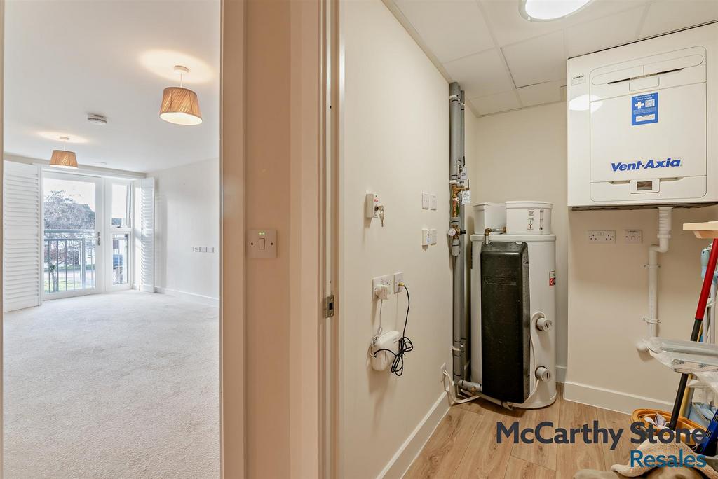 8676317-interior10-800.jpg