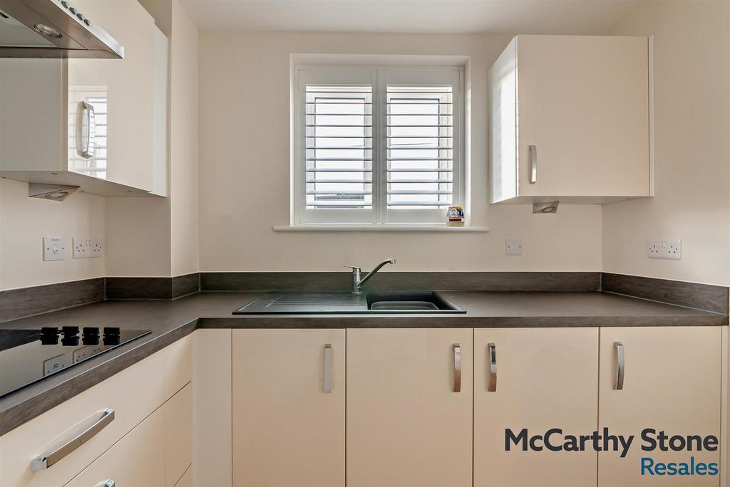 8676317-interior08-800.jpg