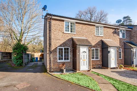 2 bedroom end of terrace house to rent, Bracknell RG12