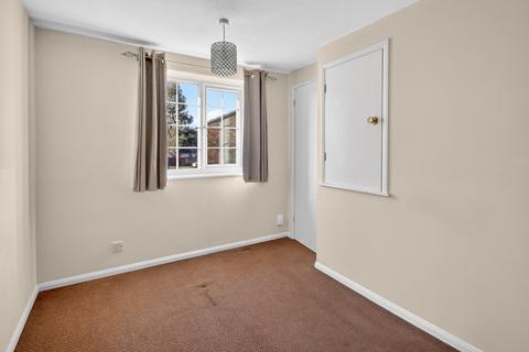 2 bedroom end of terrace house to rent, Bracknell RG12